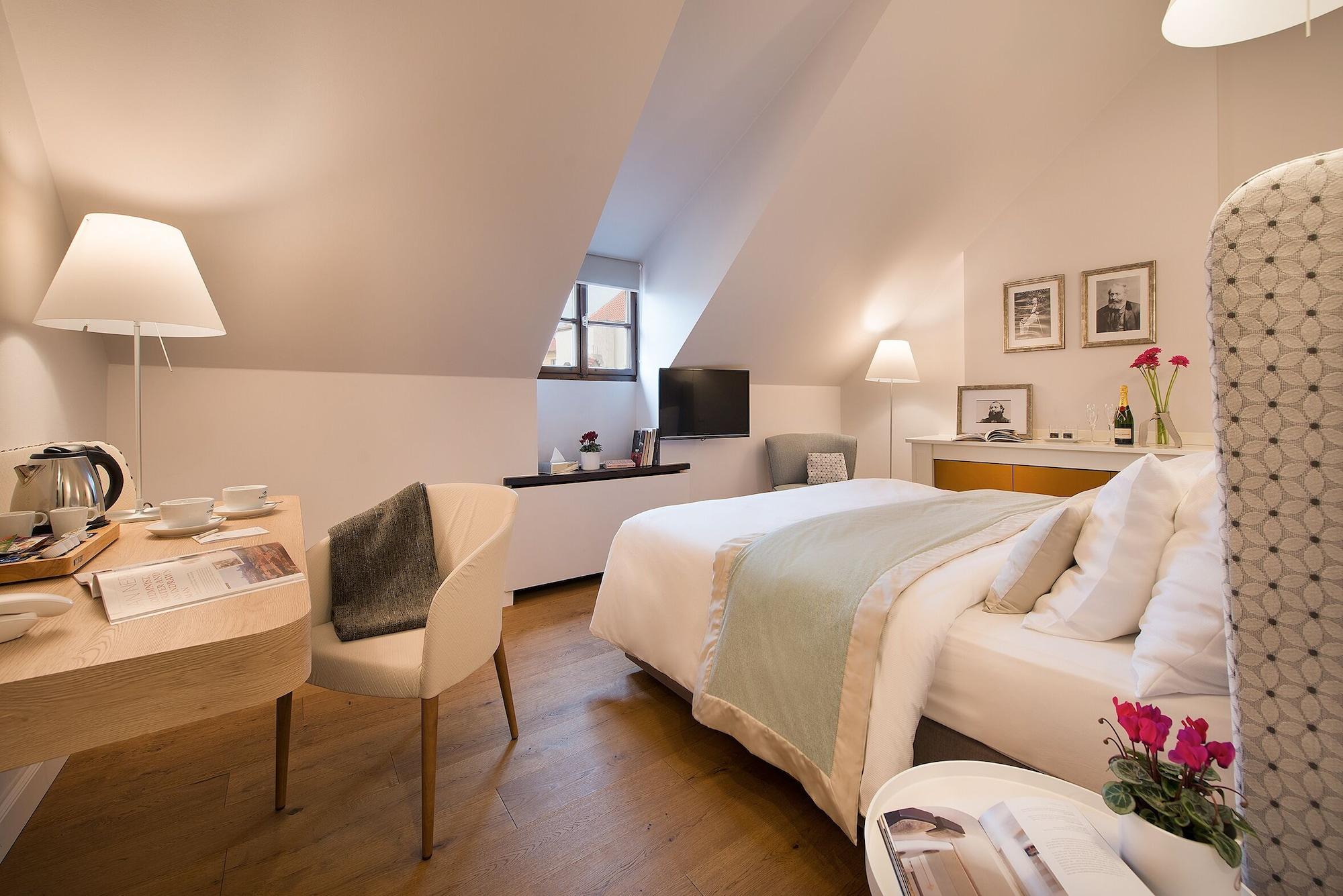 Design Hotel Neruda Prague Ngoại thất bức ảnh